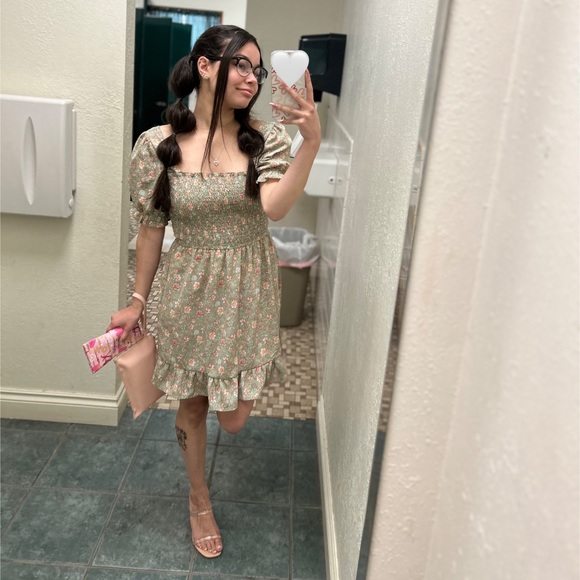 Meet your Posher, Aliyah - Picture 4 of 6